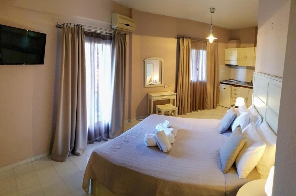 Фотографія Anemos Hotel 2*