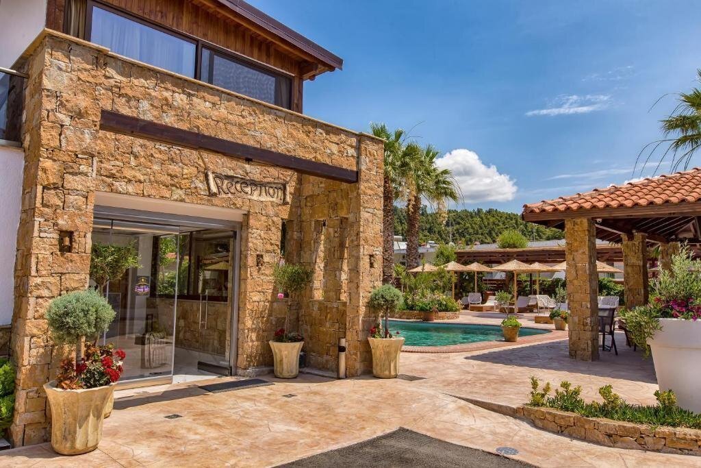 Фотографія Greek Pride Seafront Hotel 4*