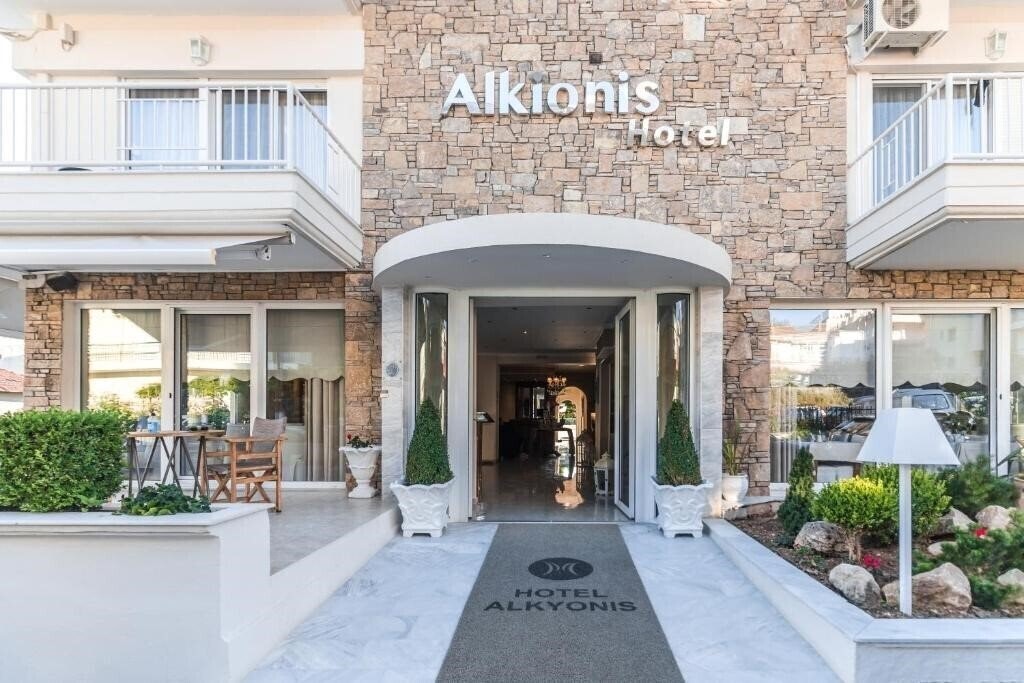 Готель Alkyonis Hotel 3*