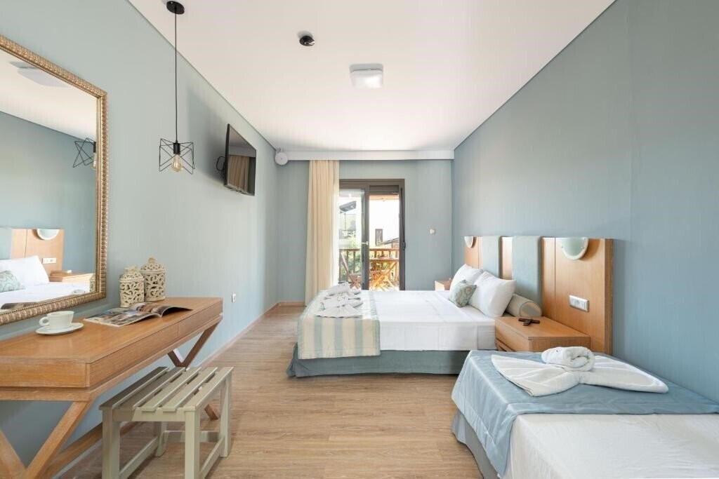Фото Aria Seaside Retreat 3*