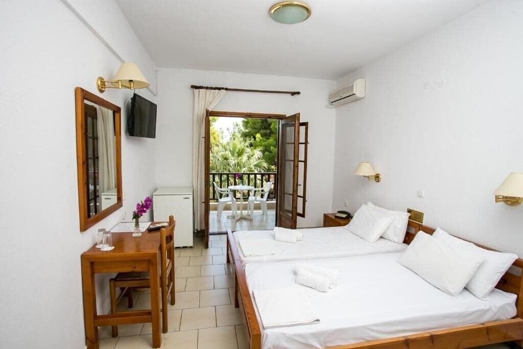 Фото Maria Hotel & Maria’S Family Hotel 3*