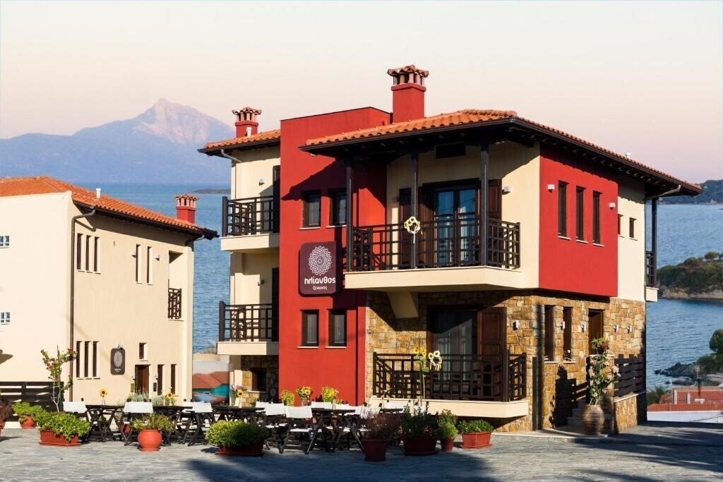 Отель Helianthus Guesthouse 3*