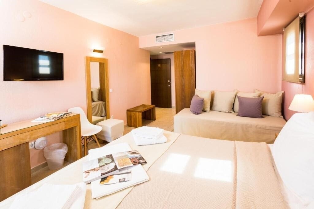 Фото Helianthus Guesthouse 3*