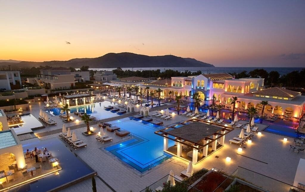 Готель Anemos Luxury Grand Resort 5*
