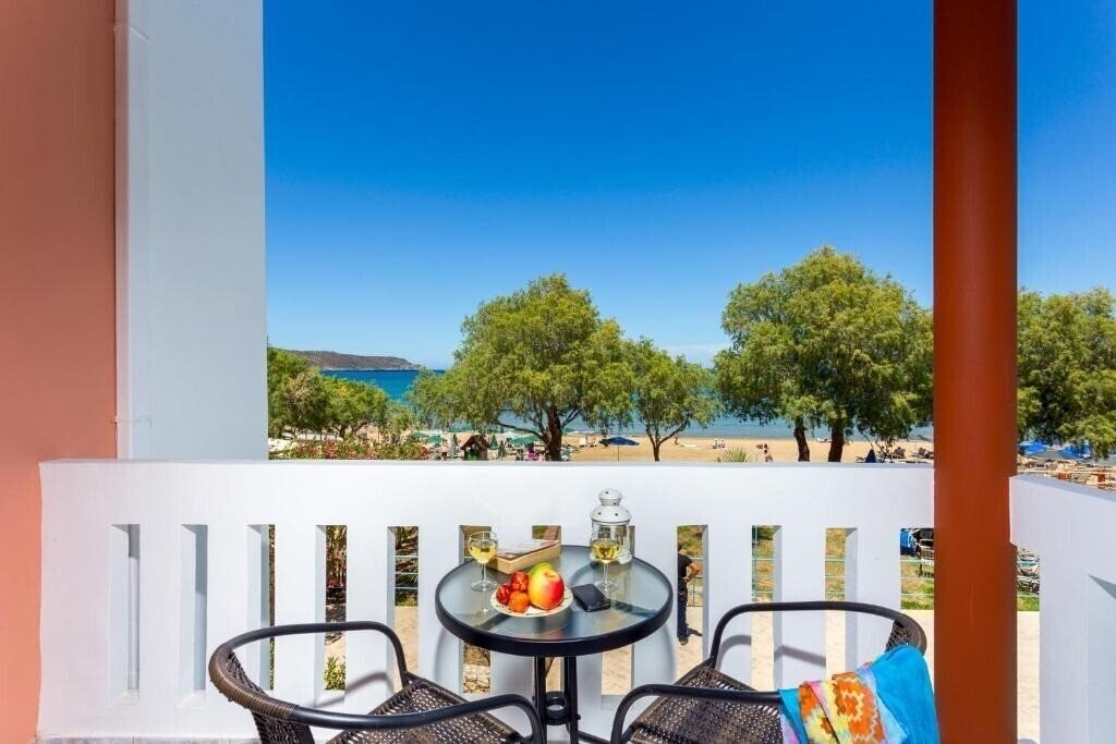 Фото Eden Beach 3*