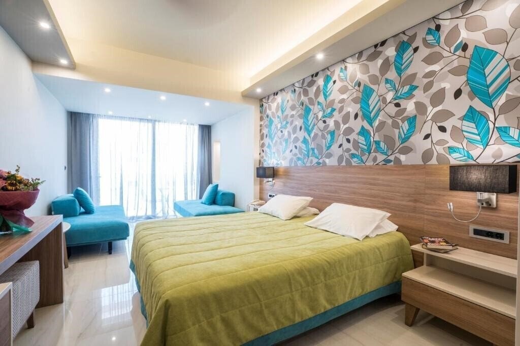 Изображение Atrion Resort Hotel & Apts 3*
