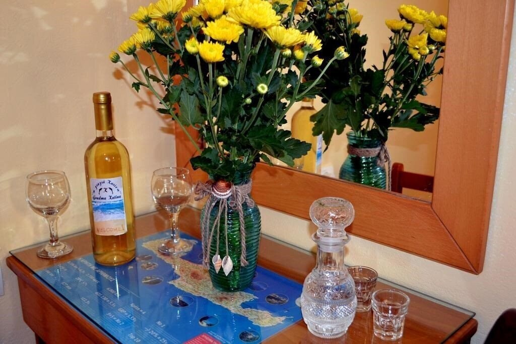 Зображення Grand Mother Katina 2*