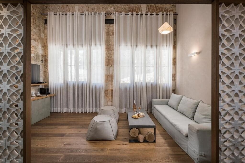 Фотография Ambassador Residence Boutique Hotel 5*