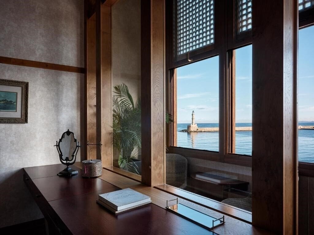 Готель Domus Renier Boutique Hotel 5*