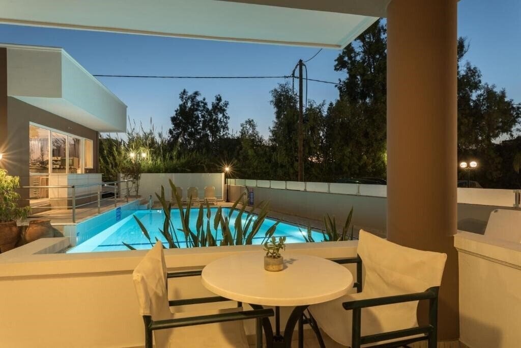 Готель Okeanis Ii Hotel 3*