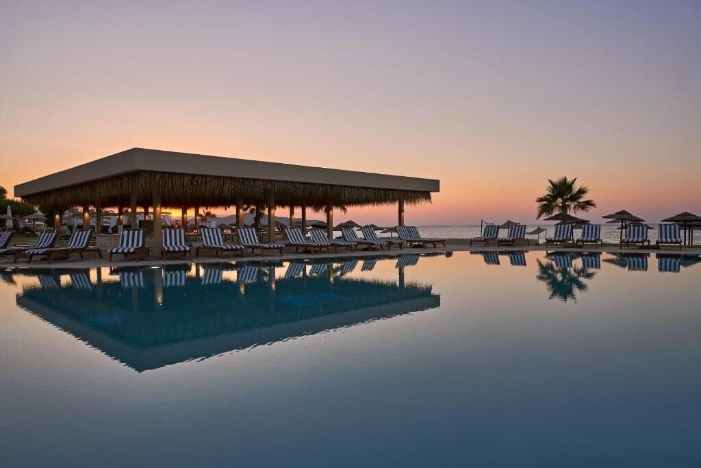 Отель Atlantica Kalliston Resort 5*
