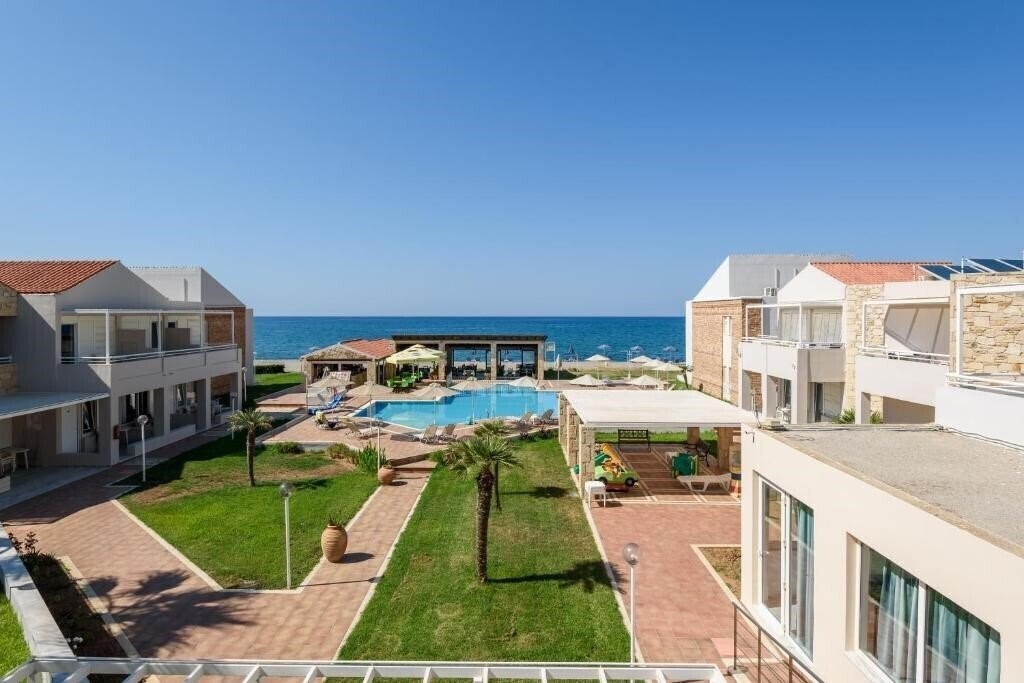 Готель Kostakis Beach Apartments 3*