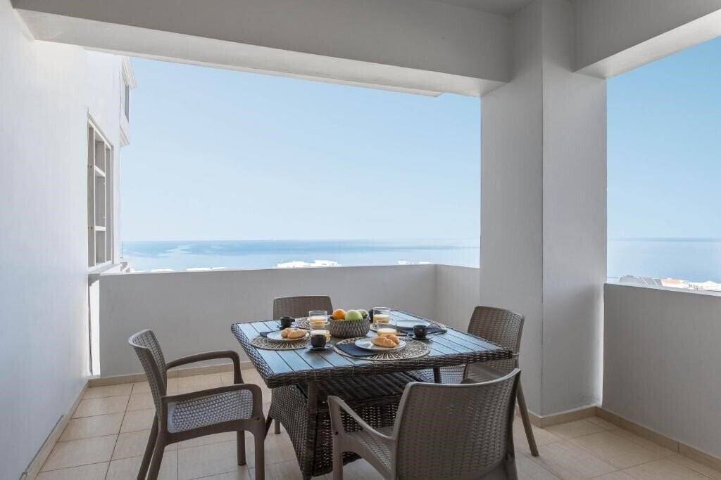 Готель Blue Sky Apartments 2*