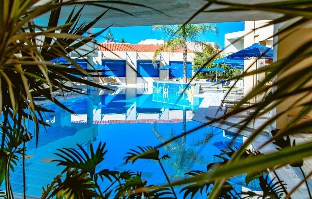 Готель Anais Collection Hotels & Suites 3*