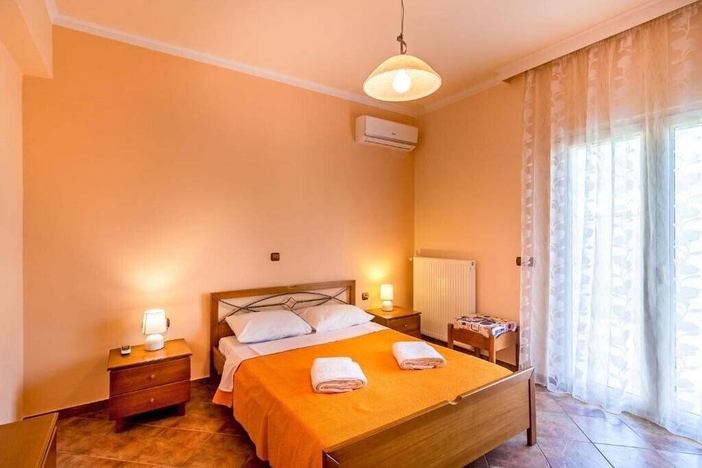 Фото Helen Villa 4*