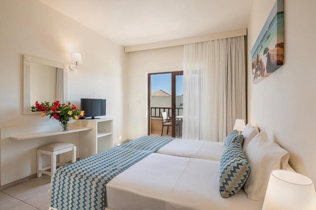 Зображення Indigo Mare 3*