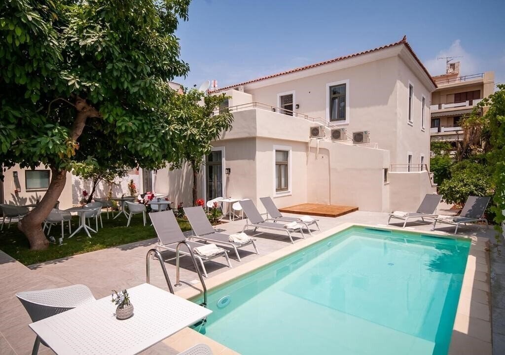 Отель Epavli Boutique Hotel 3*