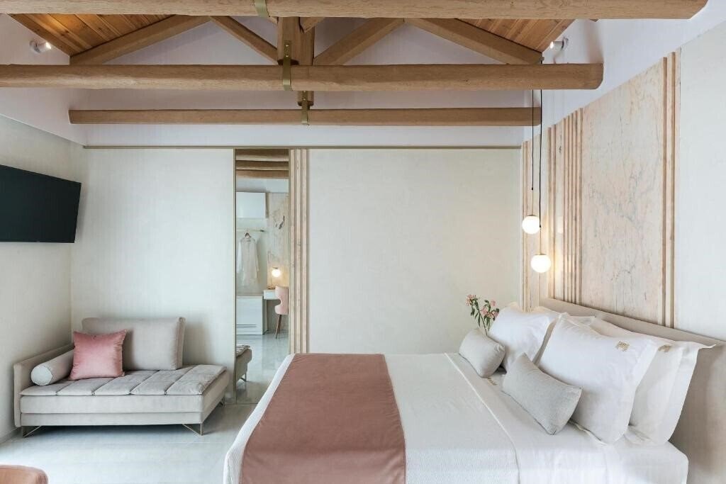 Фото Mirabile Luxury Suites 3*