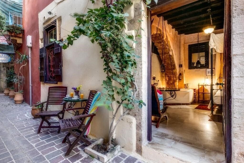 Картинка Captain Vasilis Hotel + 3*