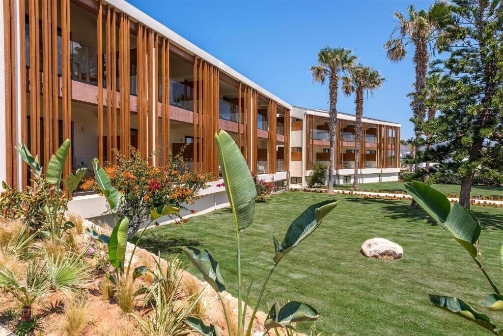 Изображение Aulus Chania Resort, Curio Collection by Hilton 5*