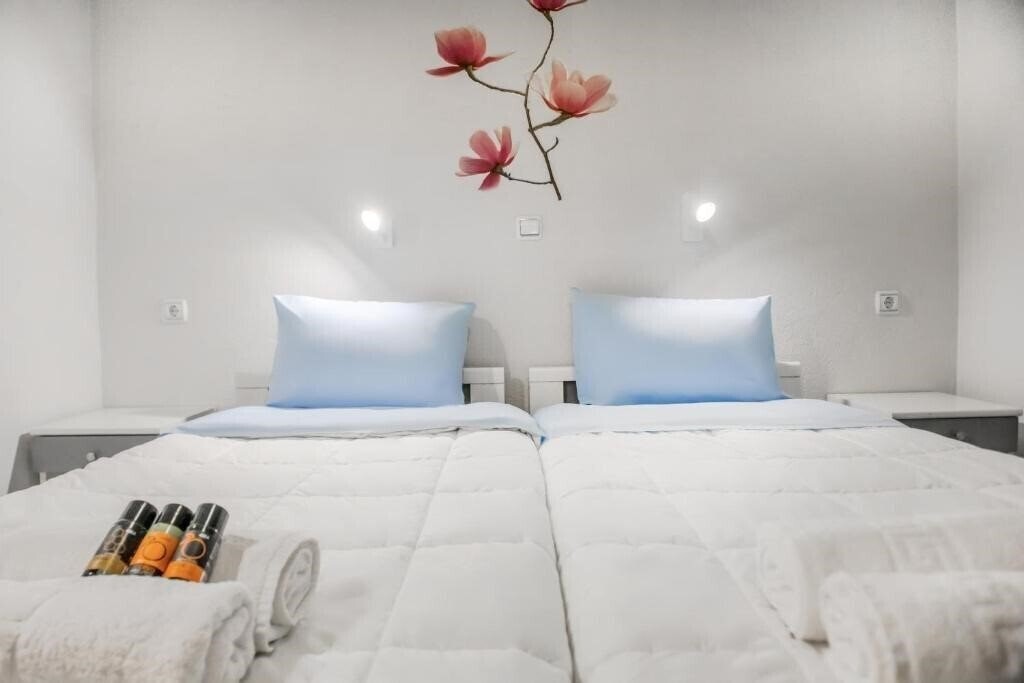 Отель Cormoranos Apartments апартаменты