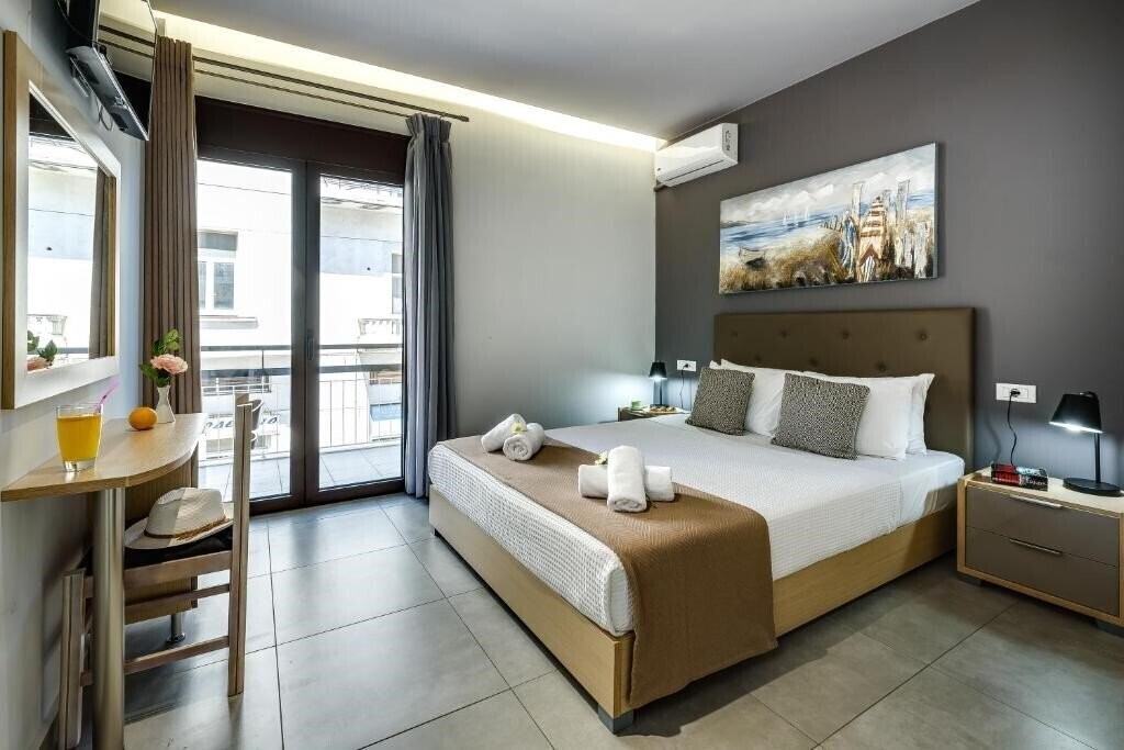 Готель Villa Breeze 4*
