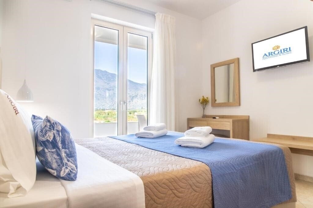 Отель Argiri Apartments & Suites 4*