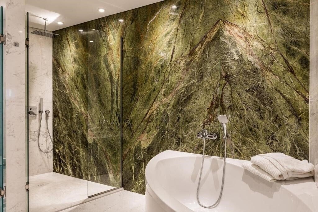 Фото Avra Apartments Venetian Harbour 4*