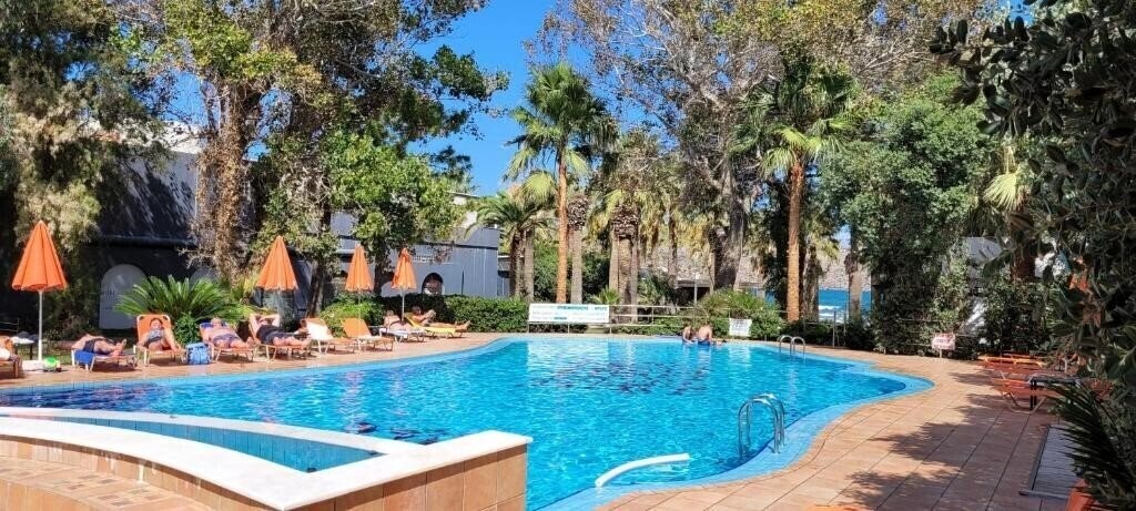 Фотография Marita Aparthotel 4*