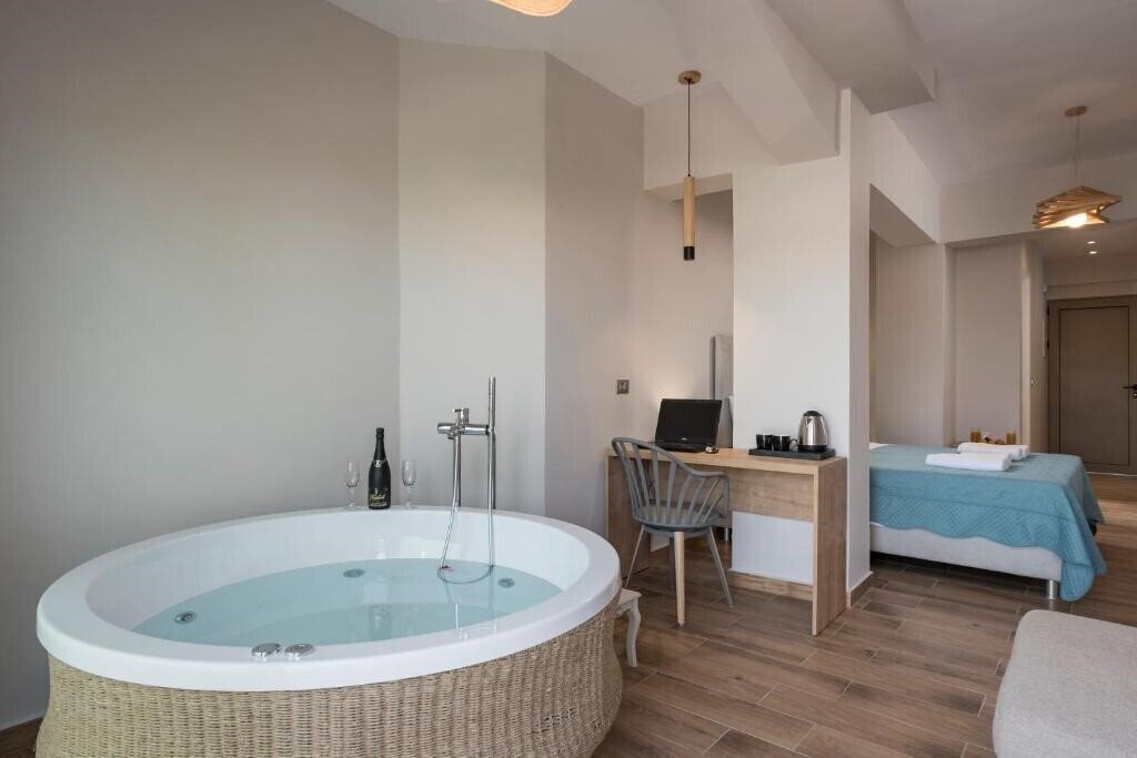 Фотография Aequor Luxury Rooms & Apartments 4*