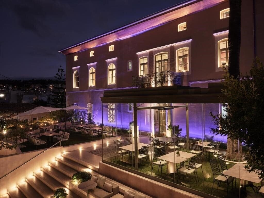 Отель Domus Blanc Boutique Hotel 5*
