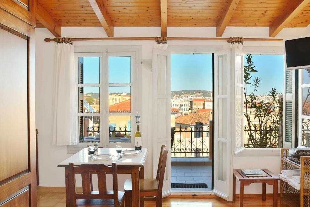 Фото Silde Studios & Apartments 5*