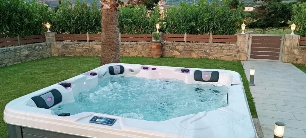 Картинка Alexandros Villa 4*