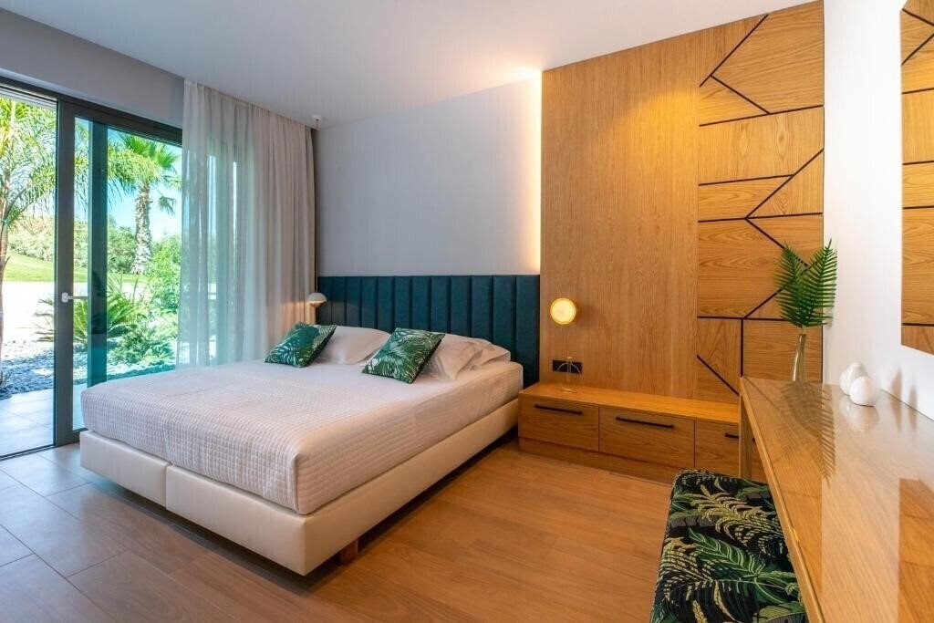 Фото Villa Lydia 4*