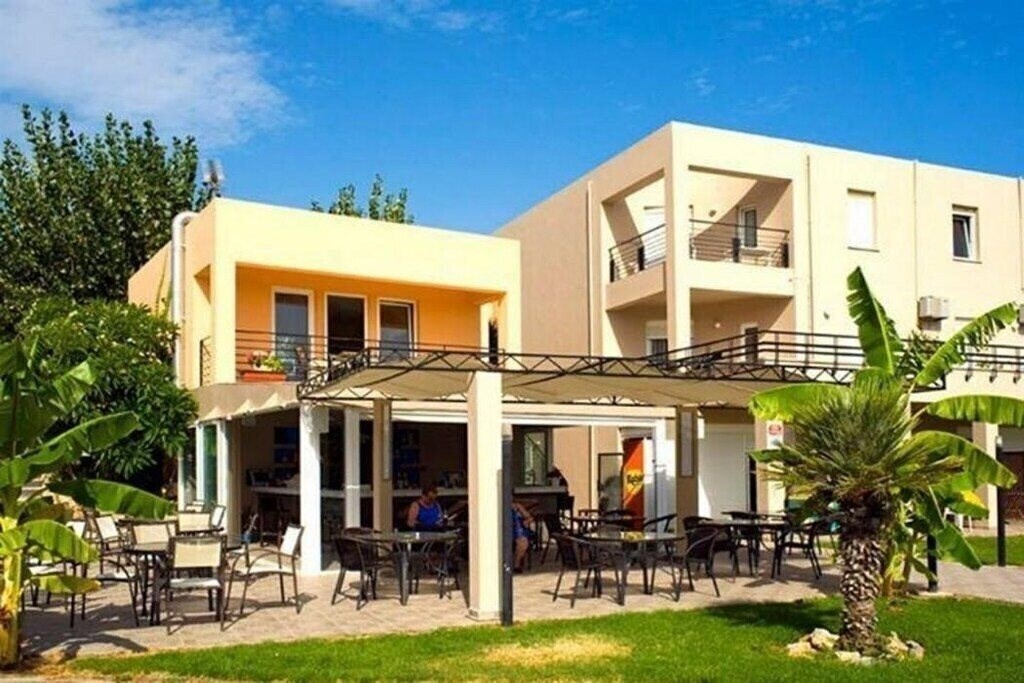 Отель Alfa Hotel Apartments 3*