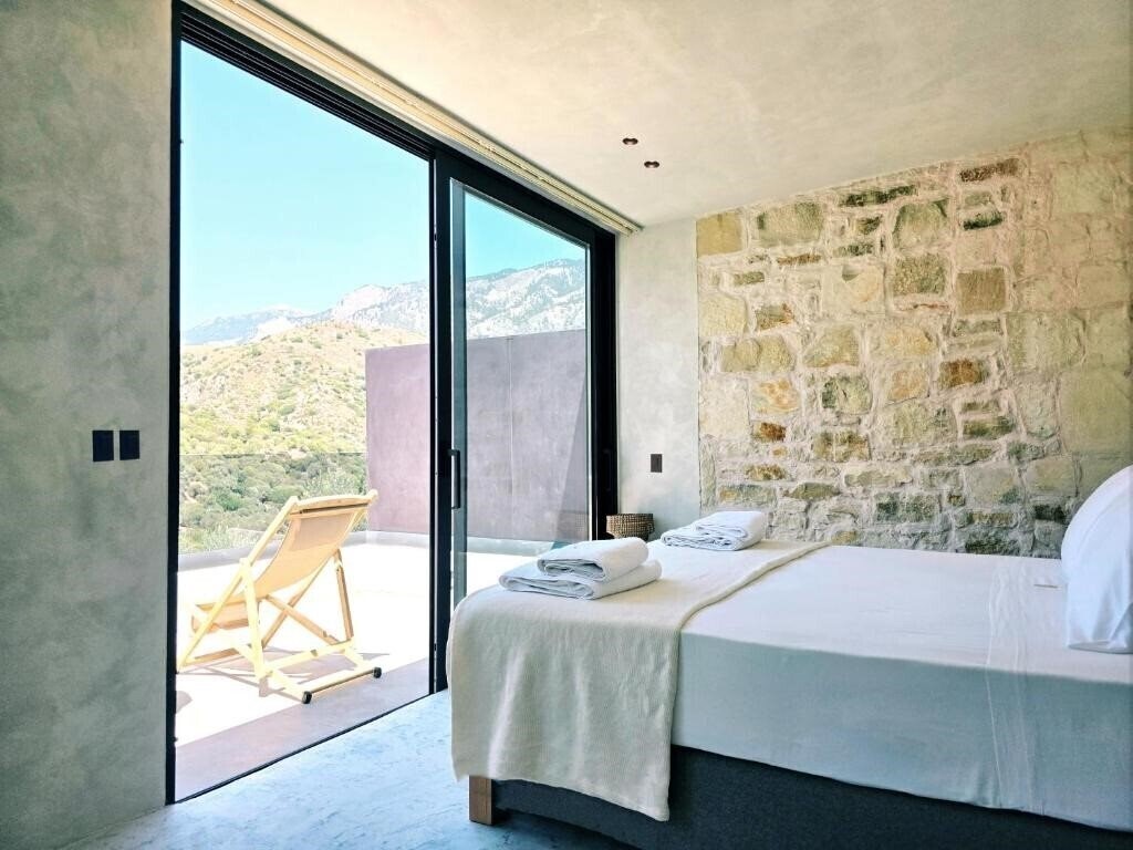 Фото Monastery Estate Mountain Retreat 3*