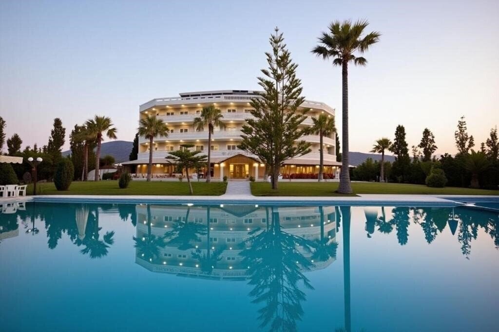 Отель Regina Hotel 3*