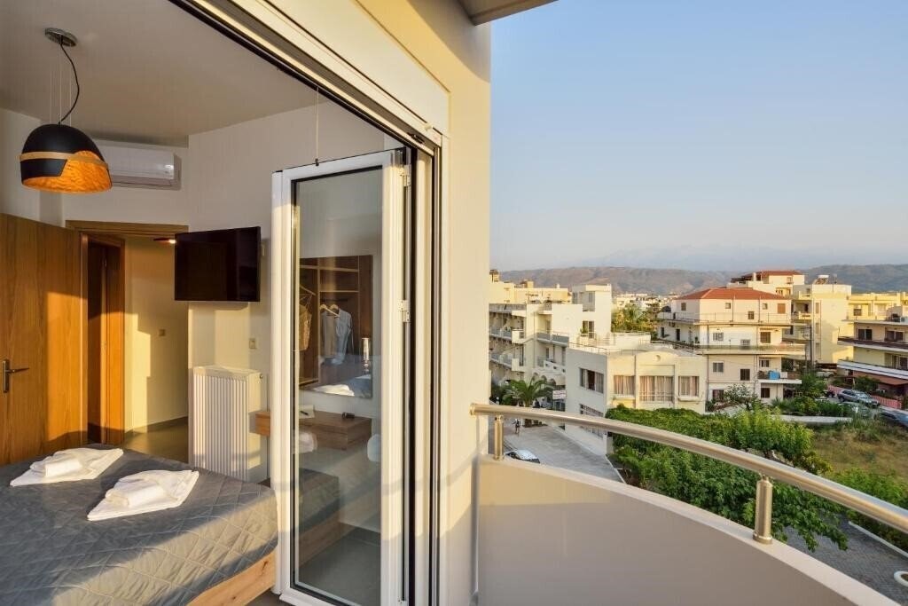 Отель Elia Residences 4*