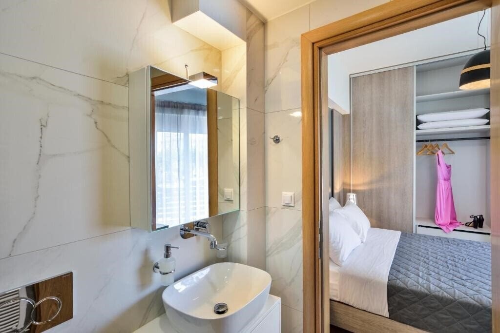 Фотография Elia Residences 4*