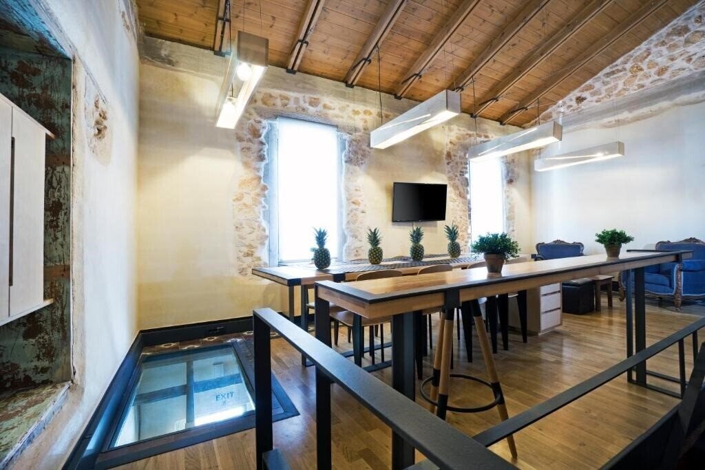 Изображение Evans House 4*