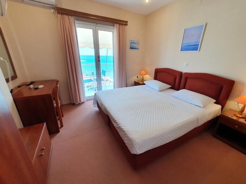 Отель Acqua Marina Nautilus 4*