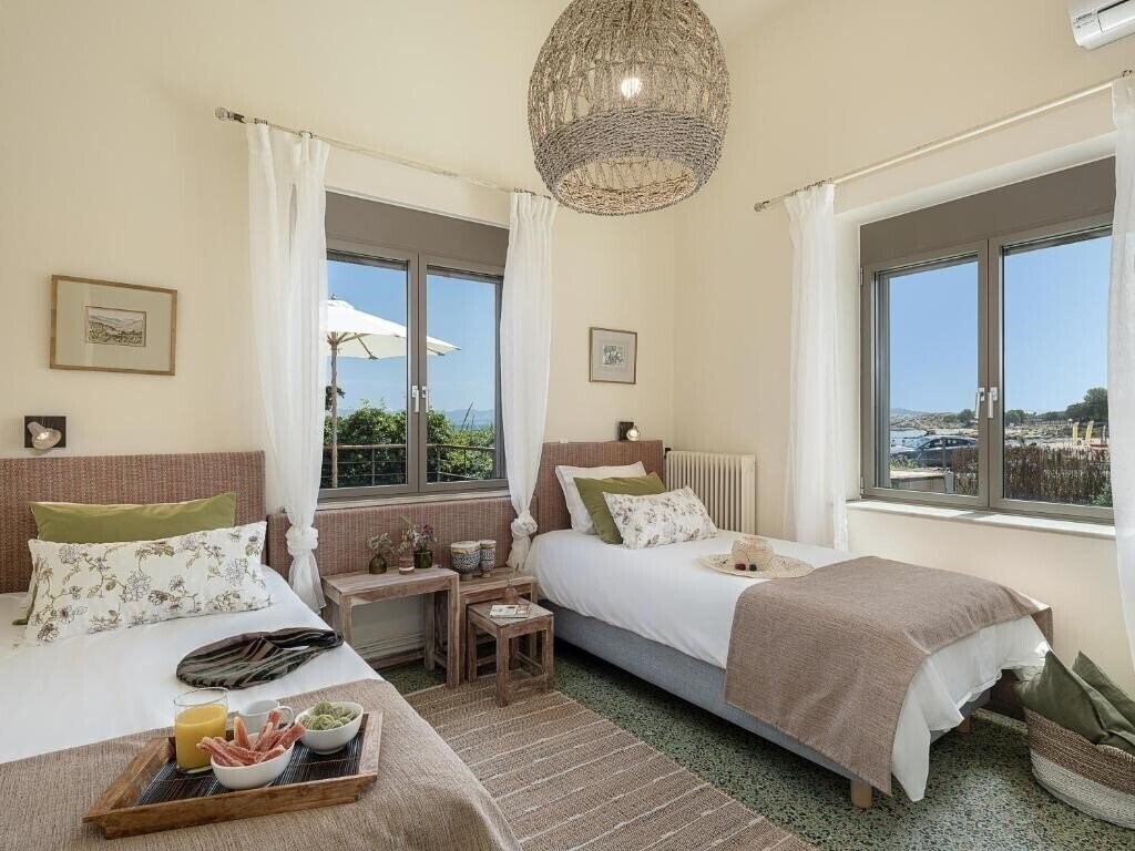 Картинка The House by The Sea 4*