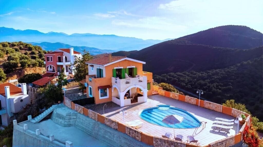 Отель Villa Jokasta & Erato 4*