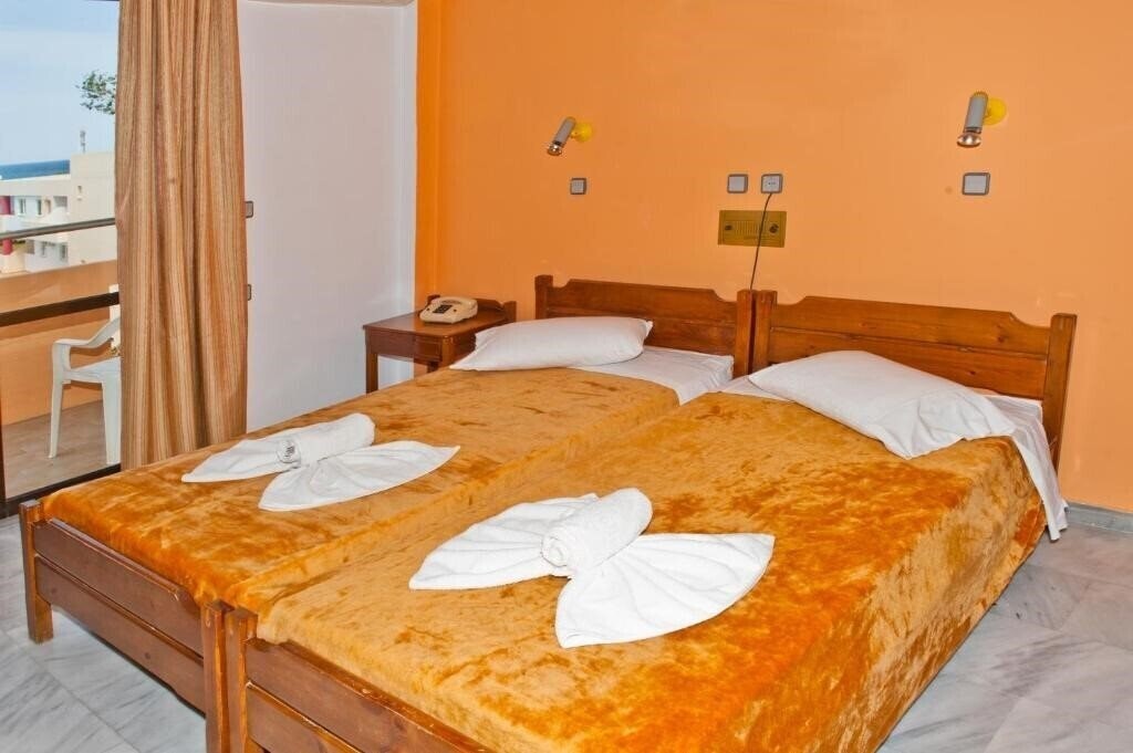 Фото Aparthotel Thodorou 3*