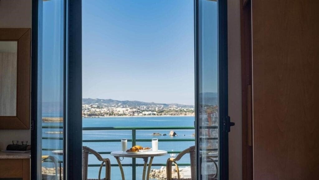 Изображение Arocaria Rooms & Studios 3*