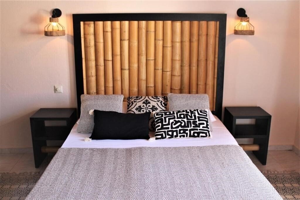 Готель Dali Rooms 3*