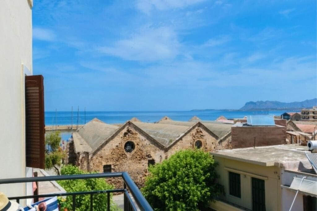 Фотография Diamond Luxury Suites 3*