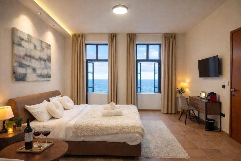 Готель Endless Blue Suites 3*