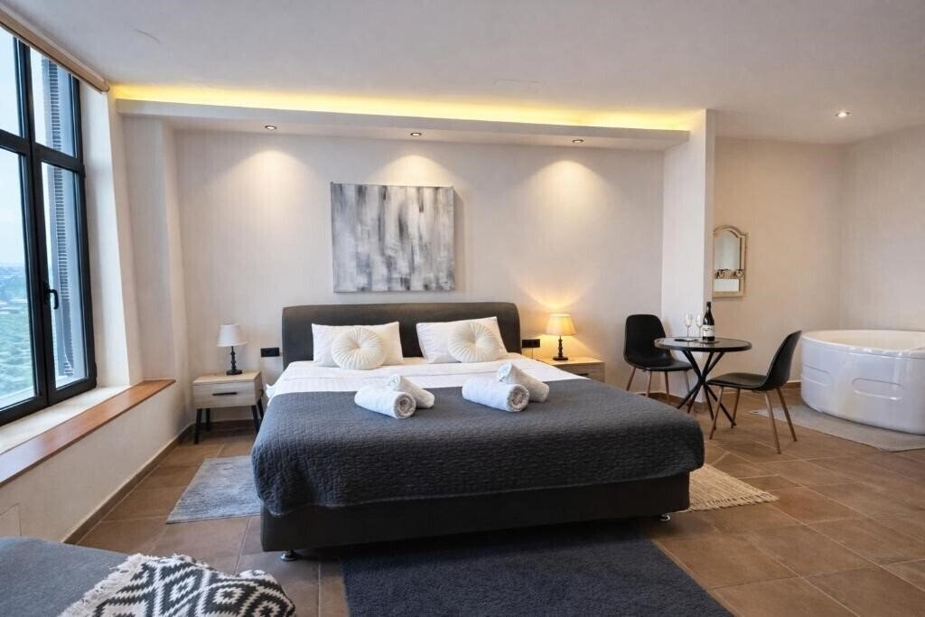 Картинка Endless Blue Suites 3*