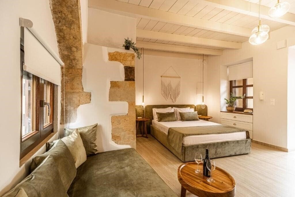 Фотография Lithinon Luxury Suites Old Town Chania 3*